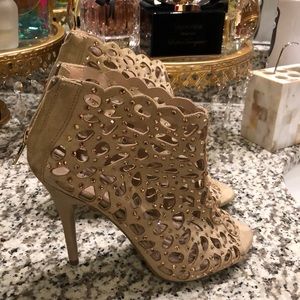 Only worn once zigi soho heels size 7